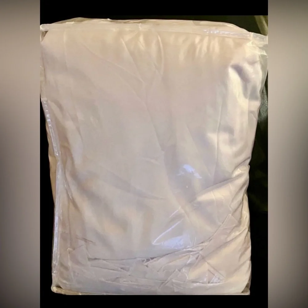 2 White Tablecloth for Home Parties